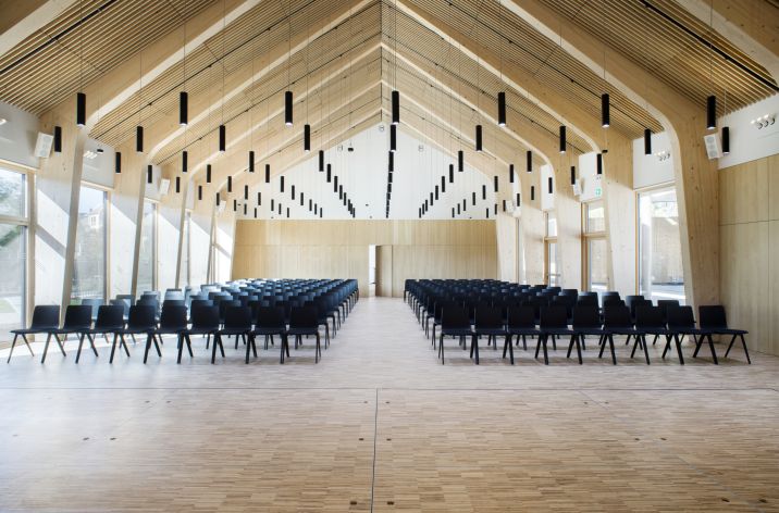 festsaal-004-linda-blatzek