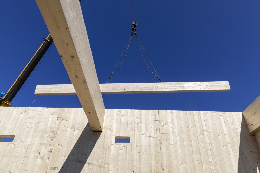 Assembly of wooden structure, Pavillon Schouweiler (LUX)