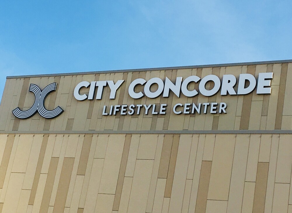 City Concorde, Bertrange (L)...only one month until the official opening of the extension!