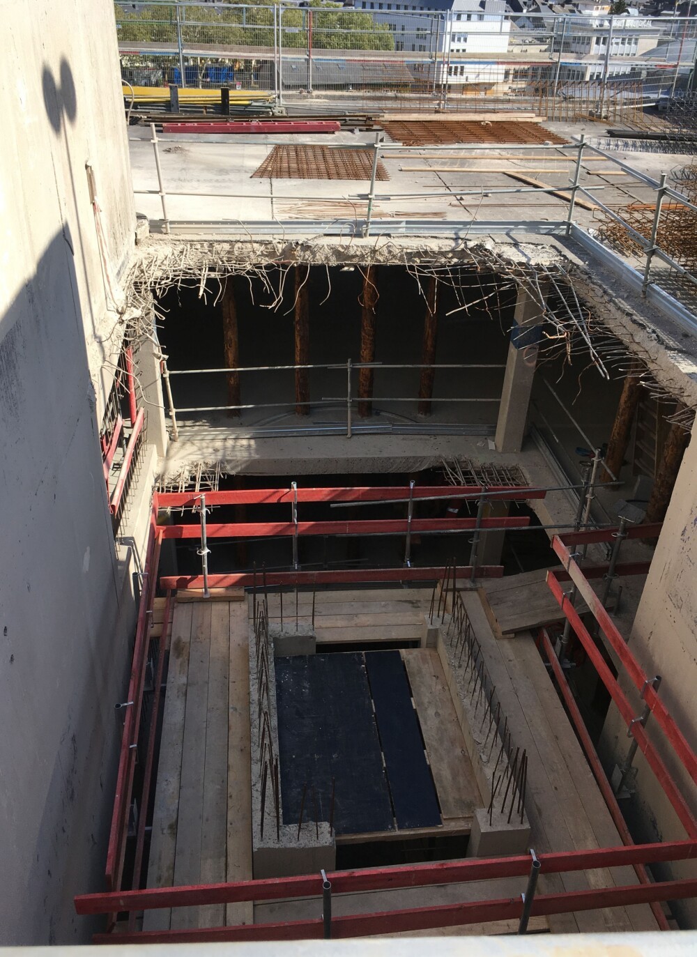 The parking garage Neipperg (Luxembourg city) is constantly evolving.