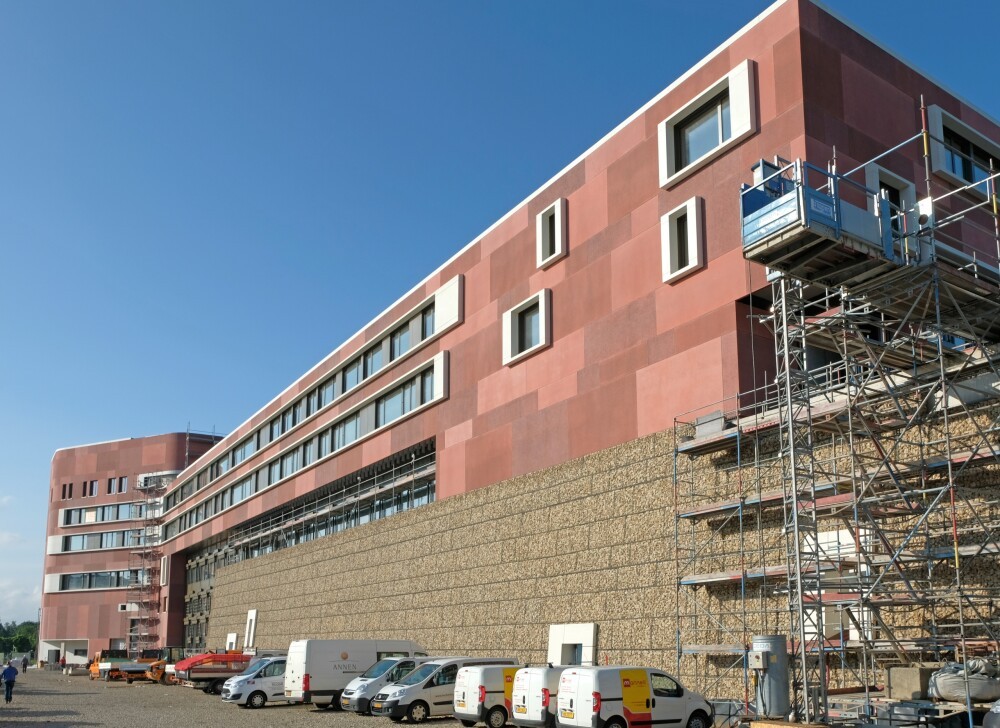 The construction site of the new National Library is making rapid progress.