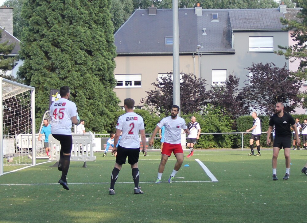 WW+ does sport: football tournament and beach volleyball were on the programme.