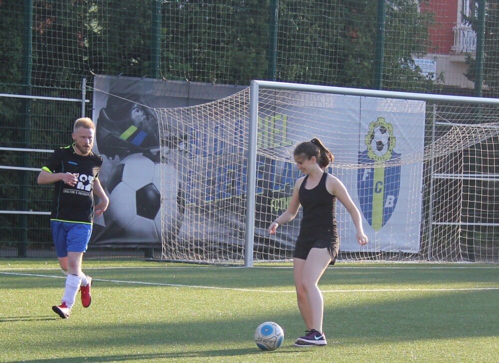WW+ does sport: football tournament and beach volleyball were on the programme.