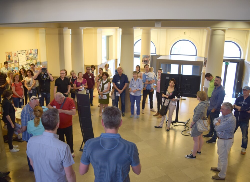 Revitalization can begin: Residents, visitors and tradespeople are motivated to participate in the upgrading of Escher city centre.