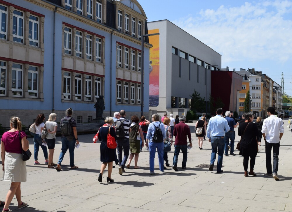 Revitalization can begin: Residents, visitors and tradespeople are motivated to participate in the upgrading of Escher city centre.