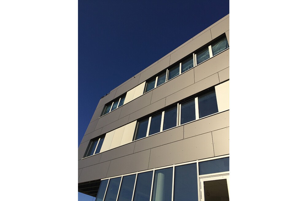 Office building Panhold, Roodt-sur-Syre (LUX)