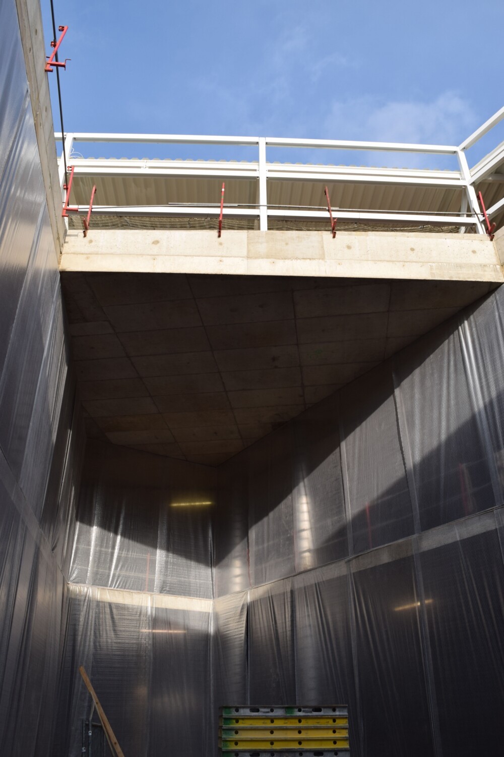 The construction of the extension of the "City Concorde" shopping mall is progressing rapidly