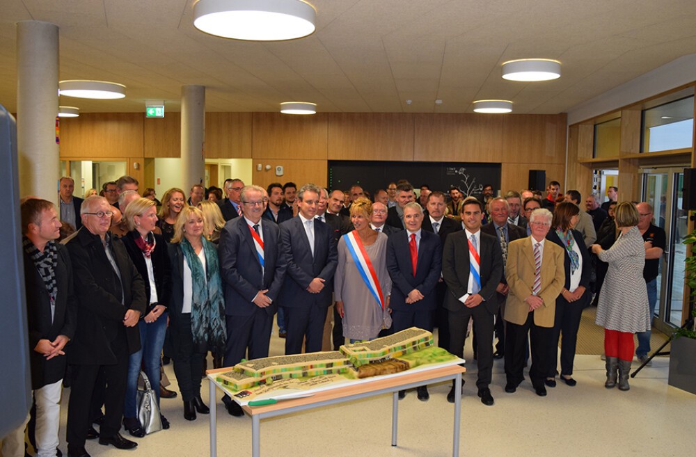 Construction of a primary school for 360 pupils with an integrated children's playground for 40 children, Schouweiler (LUX)