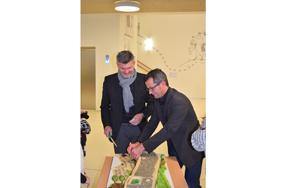 Construction of a primary school for 360 pupils with an integrated children's playground for 40 children, Schouweiler (LUX)