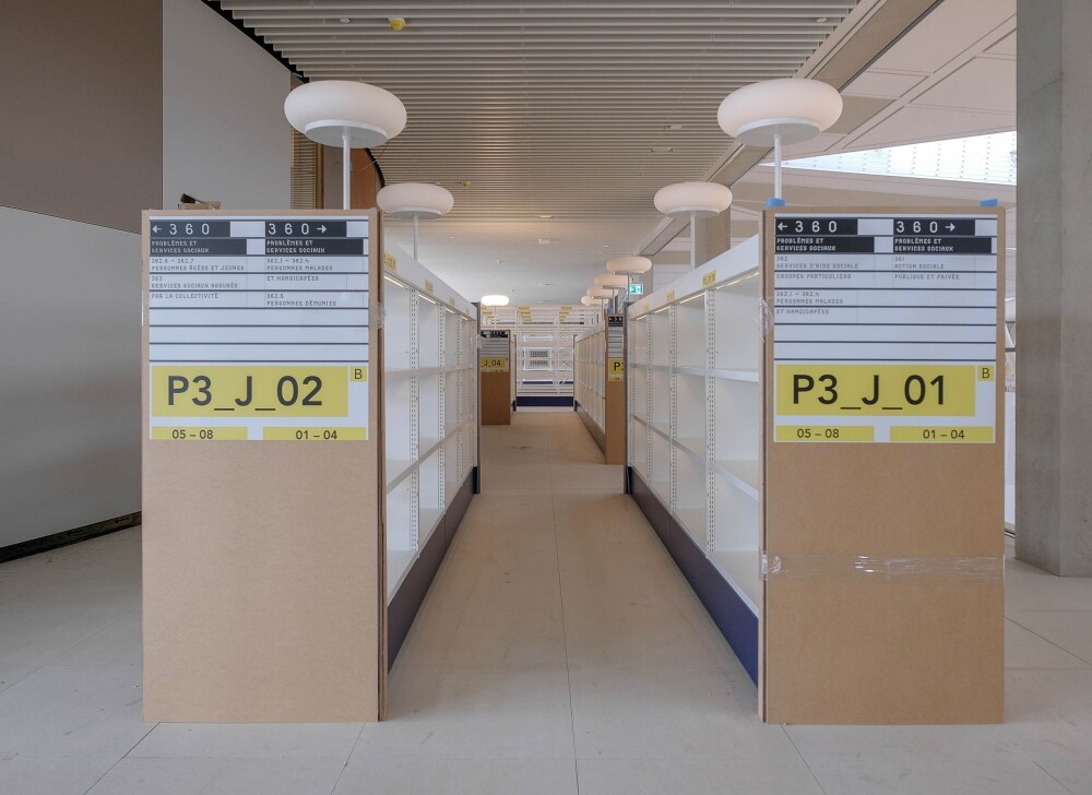 Luxembourg National Library in detail: the furniture is installed.